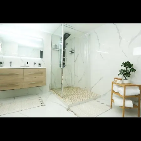 Casalovaspa Aparthotel Épinay-sur-Seine